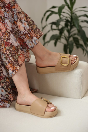 دمپایی زنانه هایلین