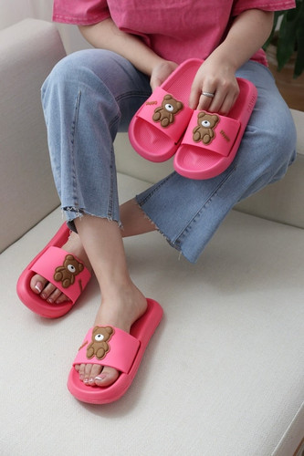 دمپایی میانه نانا