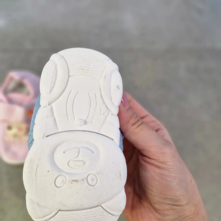 کفش سوتی راحتی بچگانه